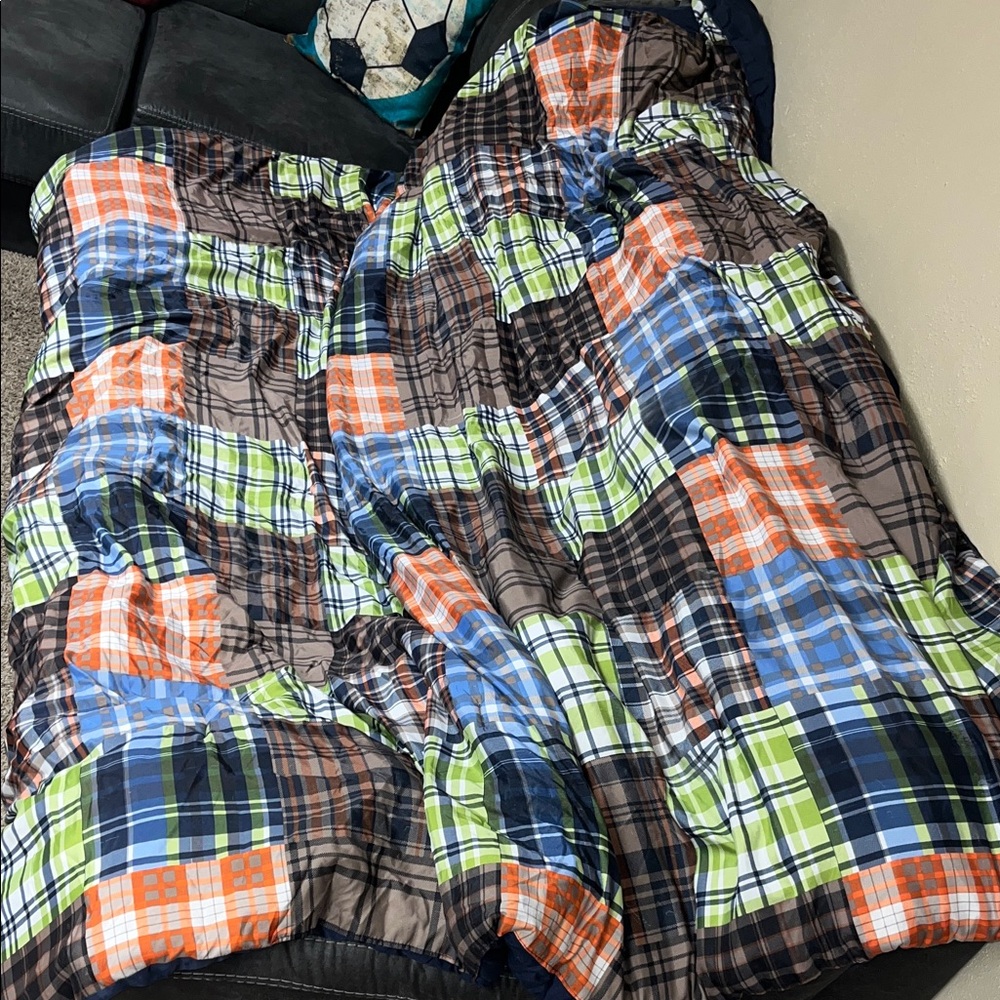 Colorful Plaid comforter - Picture 2 of 9